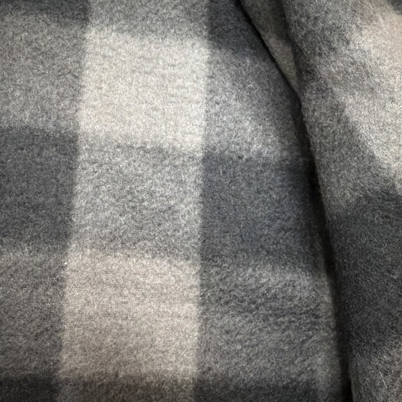 Wrangler RED Plaid Flannel Shirt Men's XXL Gray‎ Black Button Front.      3820 - Picture 7 of 8